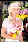 Silvia Saint το κορίτσι των λουλουδιών