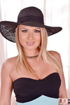 Athina Love και Lucy Heart πιπιλίζουν πούτσα