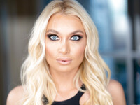 Natalia Starr πρώτη διείσδυση πισινό
