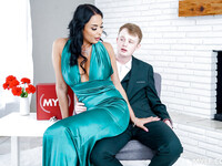 Anissa Kate η σέξι σύζυγος