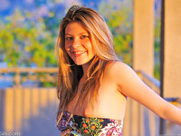 Η Callie Lavalley επιδεικνύει το σώμα της