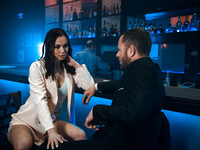 Aidra Fox το σέξι μικροσκοπικό κορίτσι