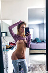 Natalie Knight η πολύ σέξι ξανθιά γκόμενα