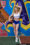Bunny Madison το μεγάλο βυζιά ξανθιά milf