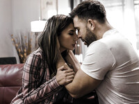 Gianna Dior το σέξι κορίτσι της διπλανής πόρτας