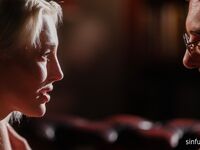 Μικρή ξανθιά, η Lovita Fate γαμήθηκε όμορφα μέσα στη νύχτα
