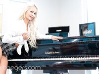 Elsa Jean - Pov γαμήσι