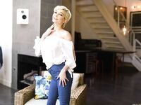Lena Paul και Skye Blue - Kinky φίλες
