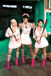 Η Bridgette B και η Gina Valentina και η Skylar Vox γλείφουν τα χείλη τους