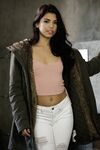 Gina Valentina η πόρνη της διπλανής πόρτας