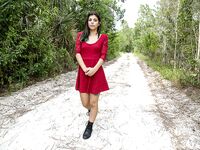 Gina Valentina - Γαμημένη έφηβη