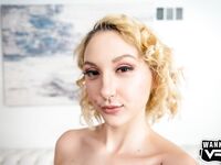 Skylar Vox σκληρό νήμα