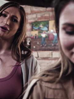 Paige Owens και Skylar Snow λεσβιακή σκηνή