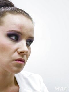 Η καυτή πίπα της Γουέντι Μουν και το παθιασμένο πήδημα στην πλάτη