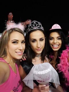 Ashley Adams και Gina Valentina που γαμιούνται μαζί